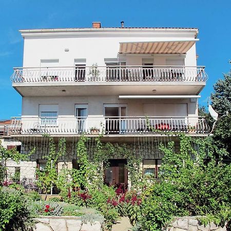 Apartman Laura Dramalj Exterior foto