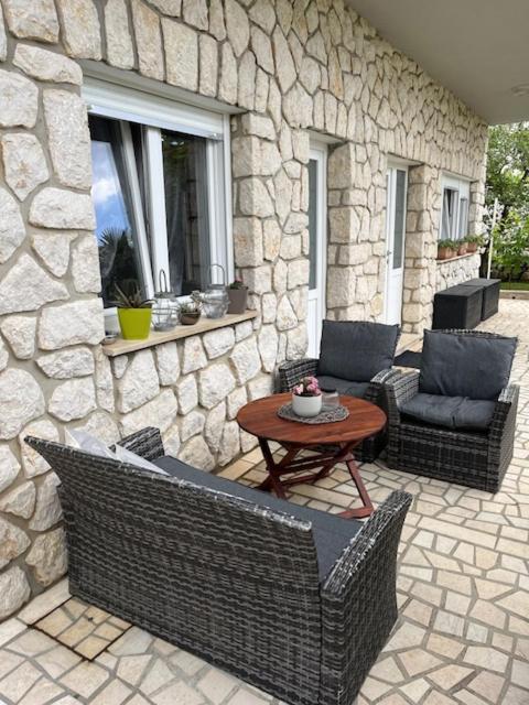 Apartman Laura Dramalj Quarto foto