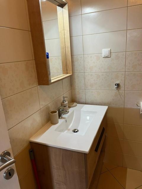 Apartman Laura Dramalj Quarto foto