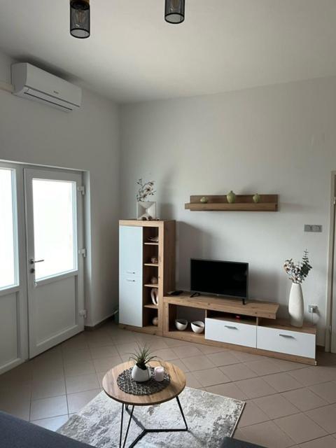 Apartman Laura Dramalj Quarto foto